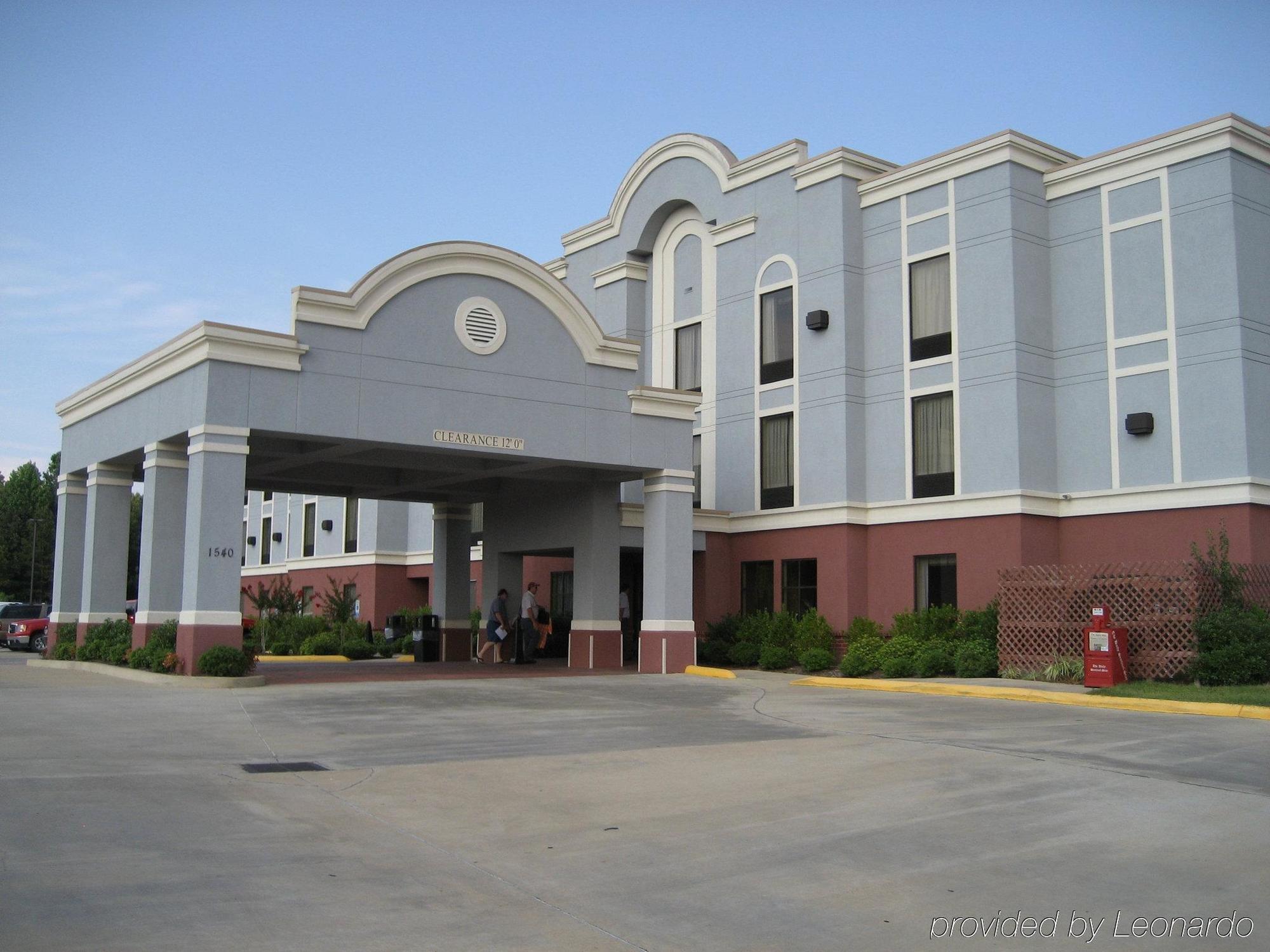 Holiday Inn Express & Suites - Grenada, An Ihg Hotel Exterior photo