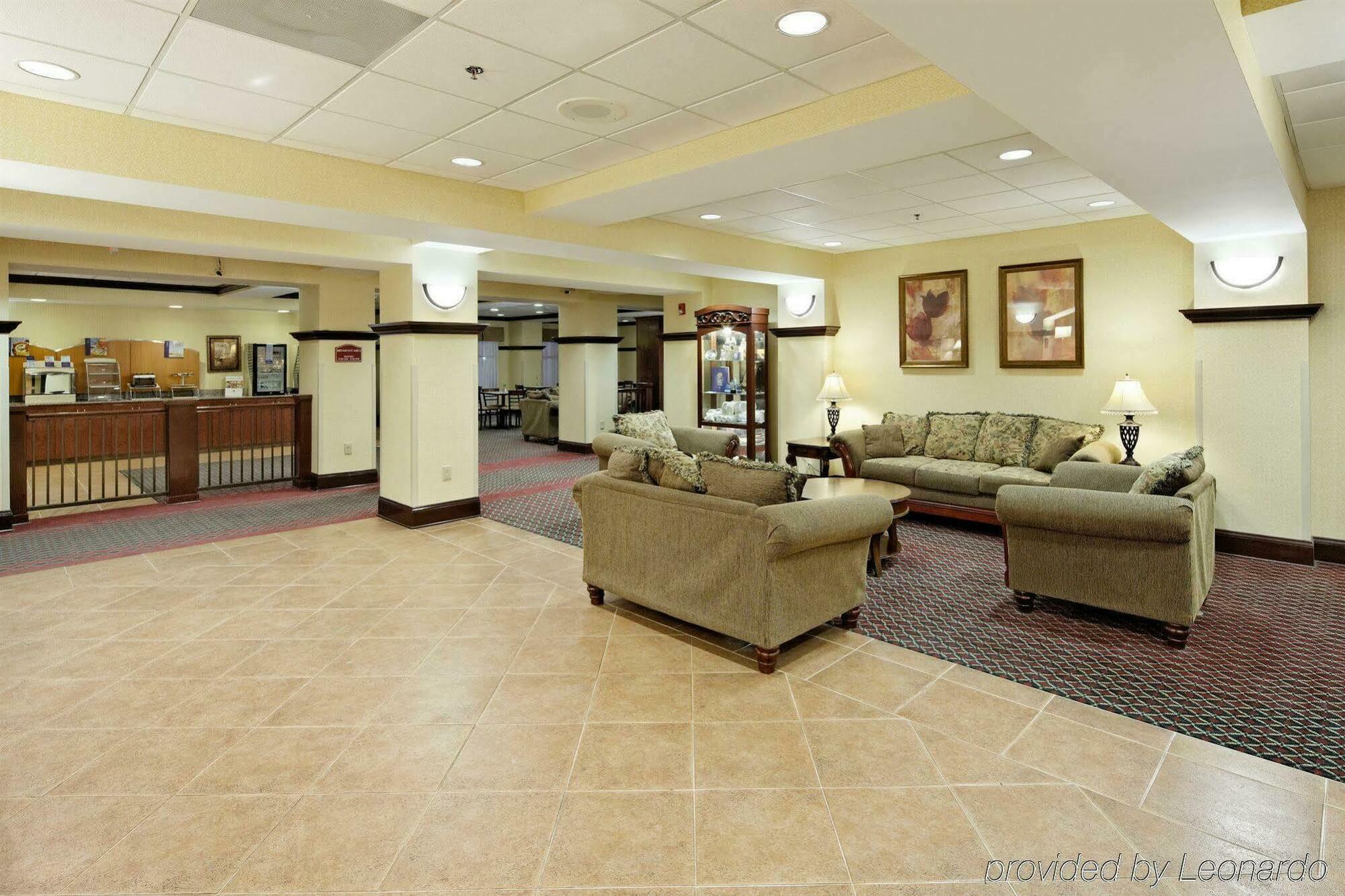 Holiday Inn Express & Suites - Grenada, An Ihg Hotel Interior photo